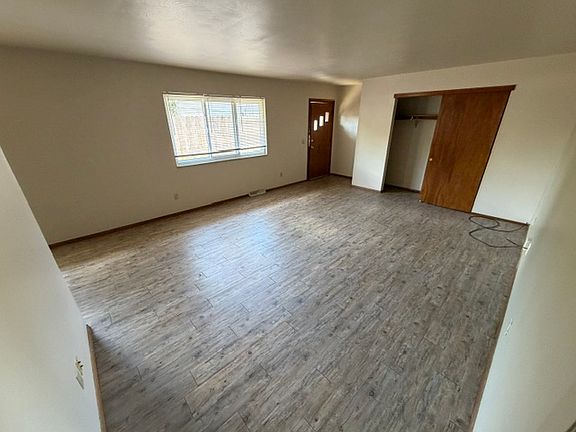 3rd image of 920 Findlay St #920