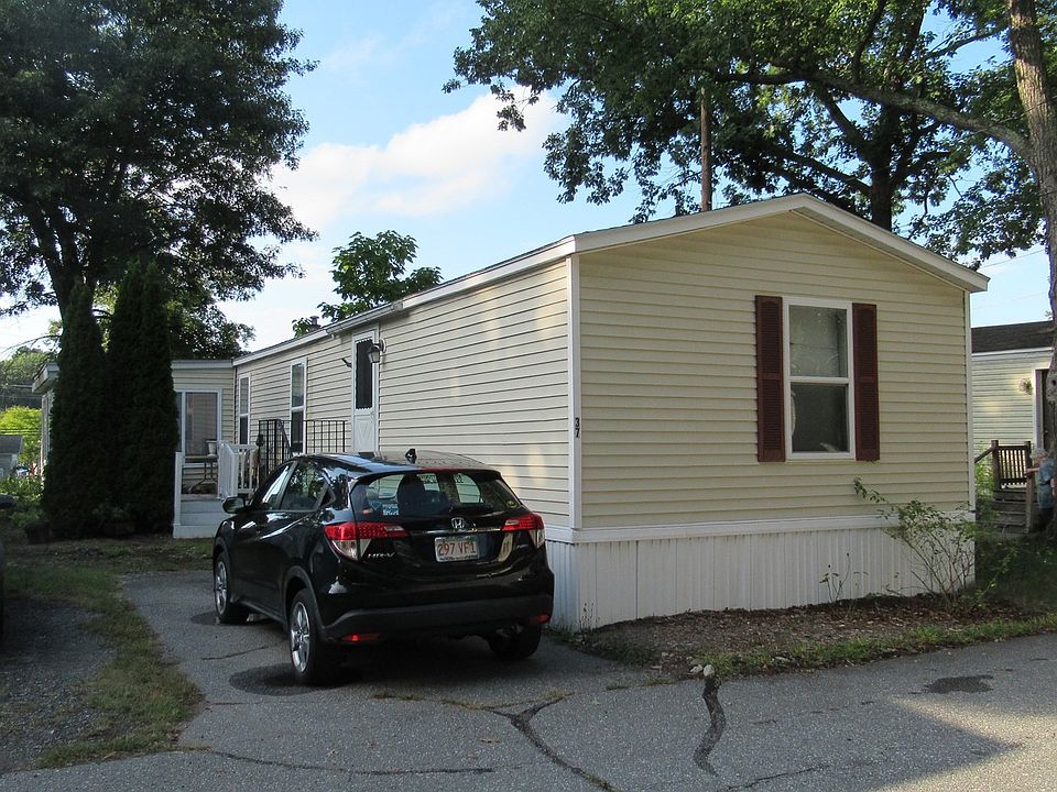 1st image of 37 Mobile Ave #37