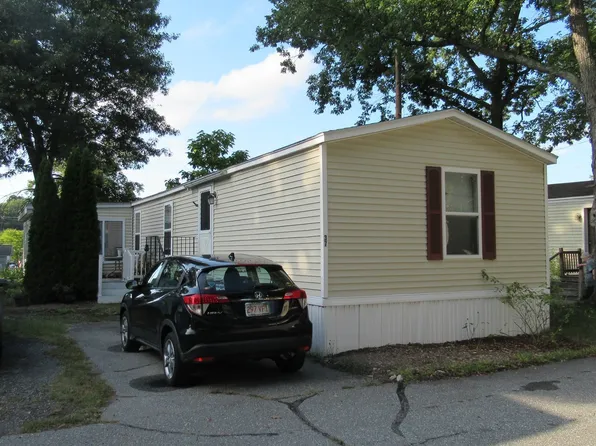 37 Mobile Ave #37, Chelmsford, MA 01824
