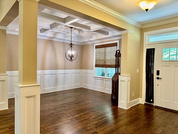 5th image of 3658 Pleasants Ridge Dr