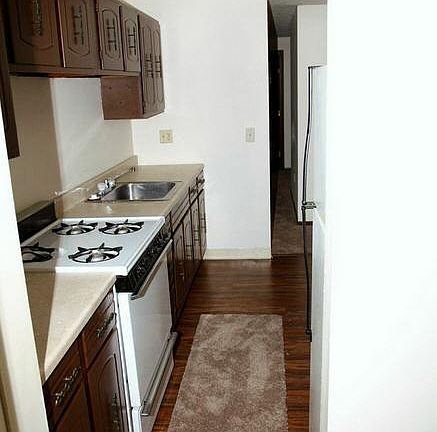 5th image of 91 Maple St #1547047