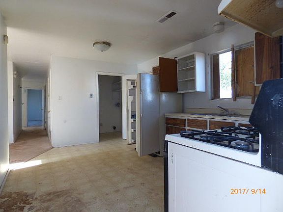 2nd image of 1213 Pinon Dr