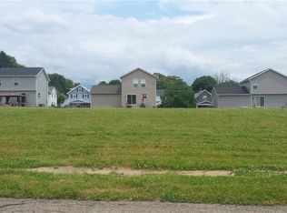 26th St NW, Barberton, OH 44203