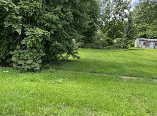 S 5th St, Mitchell, IN 47446