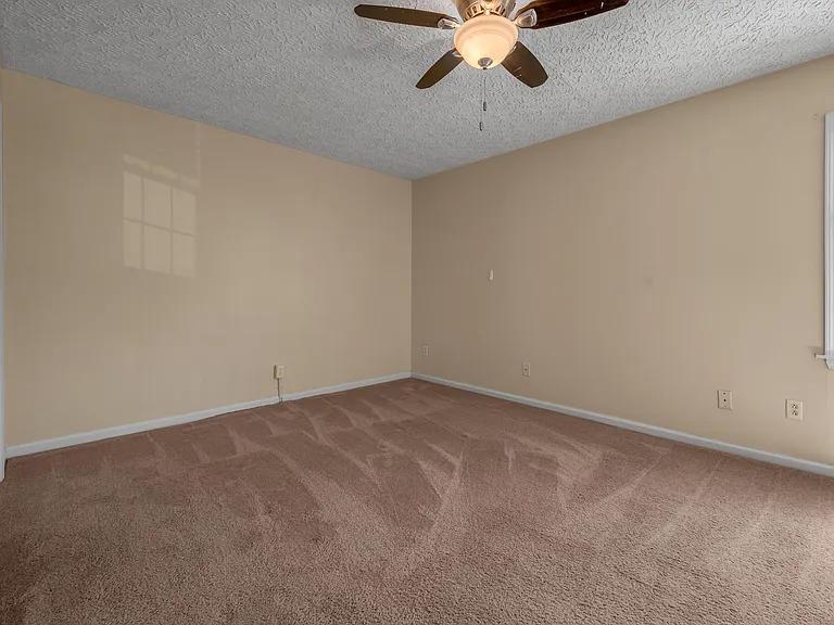 139 Regency Point Path — Photo 16