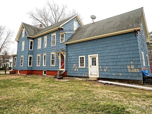 3rd image of 53 Gale Ave #2