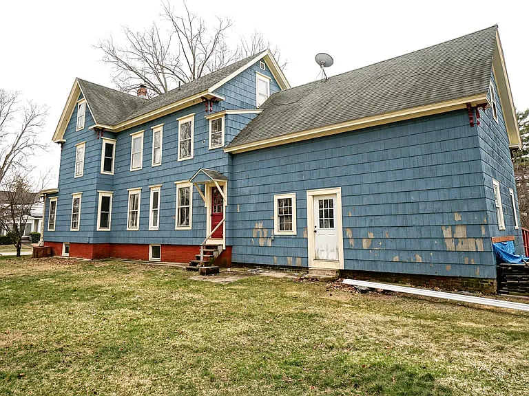 53 Gale Ave #2 — Photo 3