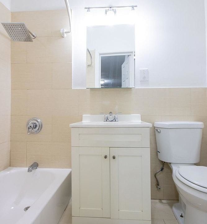 1st image of 244 E 71st St #3E