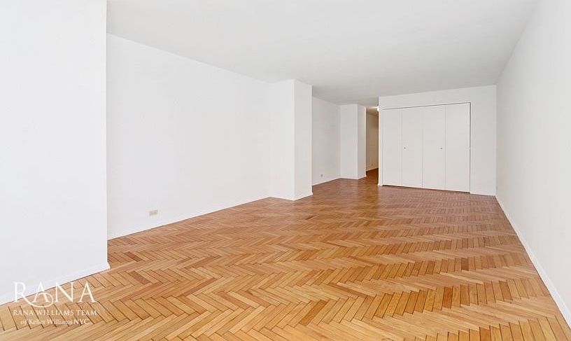 1st image of 106 Central Park S APT 4L