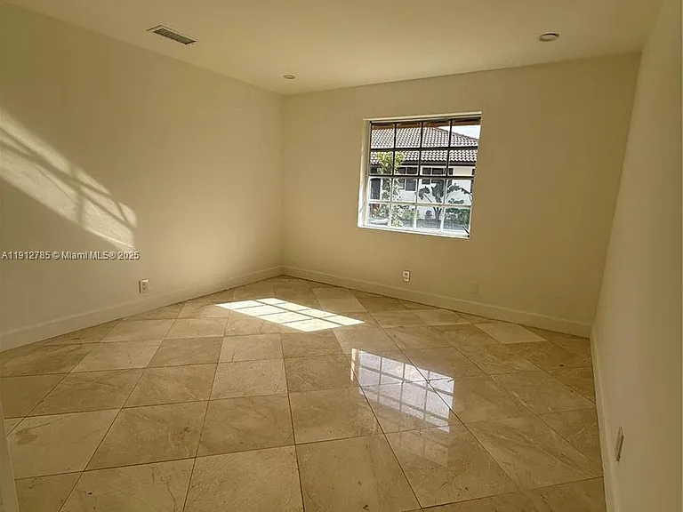 300 NW 42nd St #0 — Photo 20