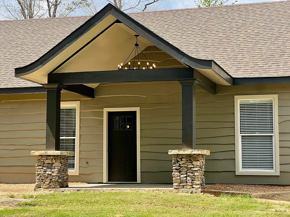 Front Entrance/Porch