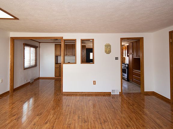3rd image of 1015 Talmadge Ave