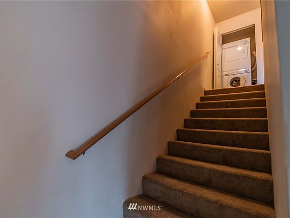 5th image of 6905 Rainier Drive #2C