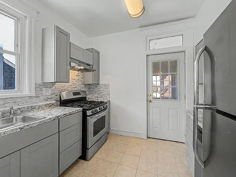 121 N Kingston Ave #2 — Photo 5