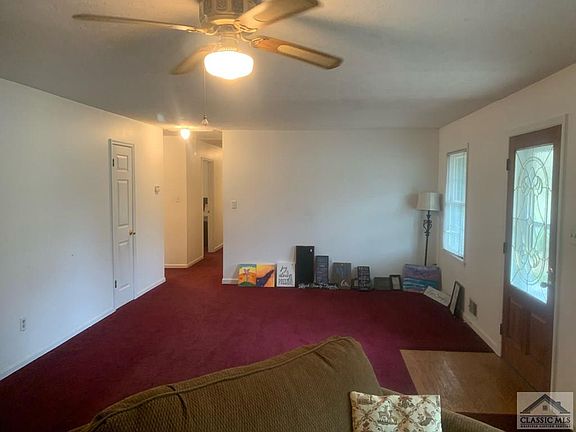3rd image of 97 Westmoreland Dr