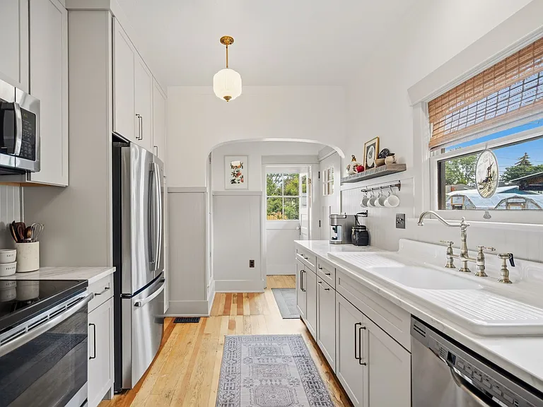 2612 W Dean Ave — Photo 49