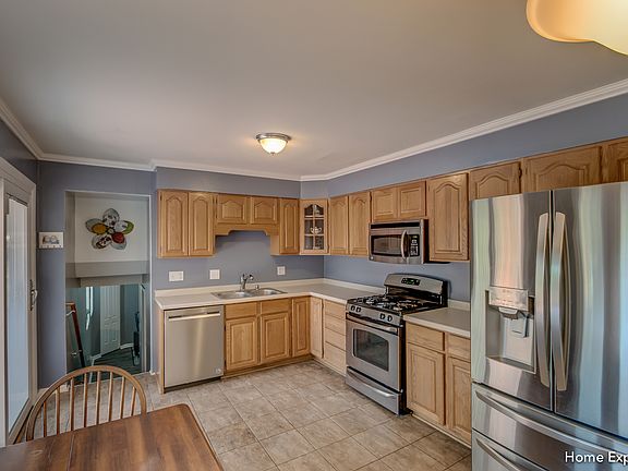 5th image of 5S478 Glenoban Dr
