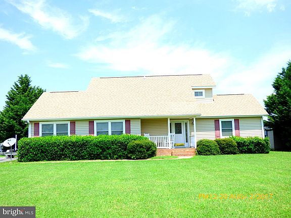 2nd image of 1261 Royal Way