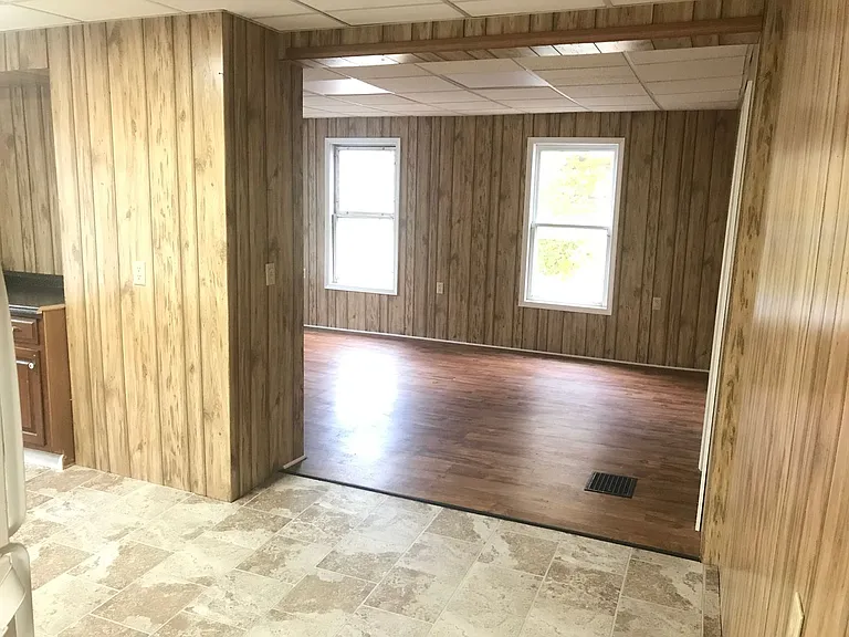 349 E Church St — Photo 8