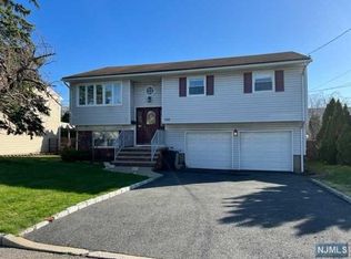 140 Jocelyn Ave, Wood Ridge, NJ 07075