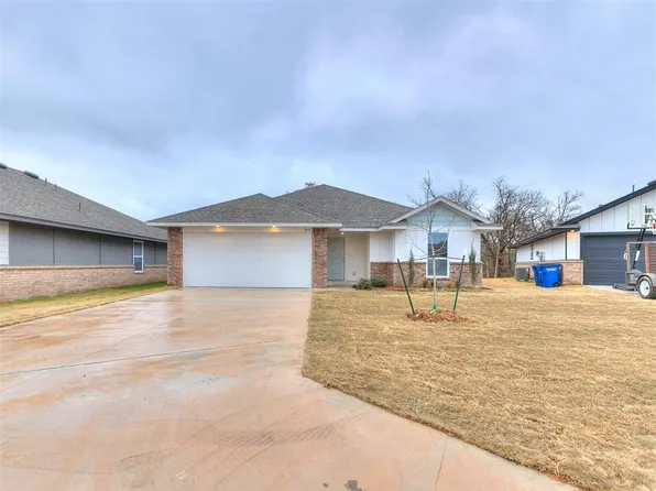 858 Shady Grove Ln, Harrah, OK 73045