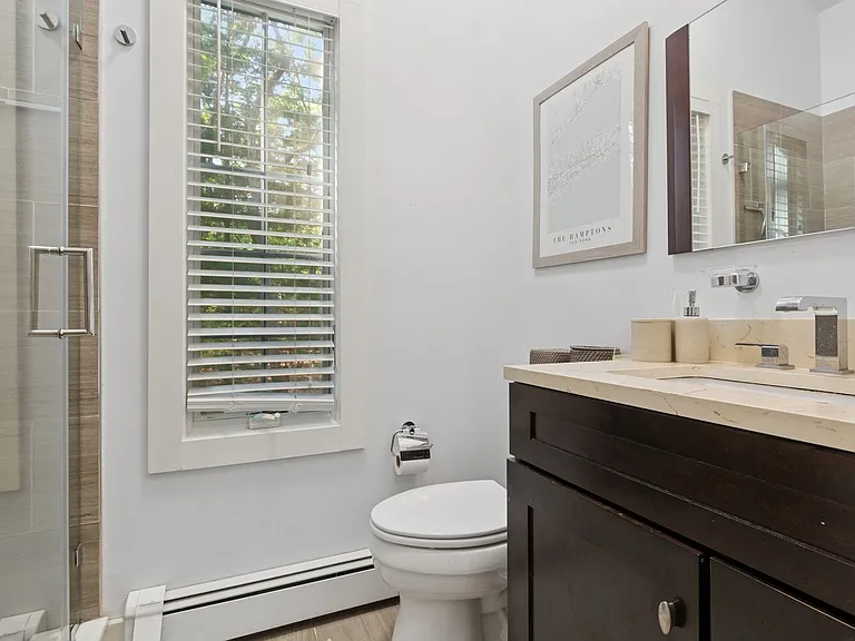 17 Montauk Ave — Photo 27