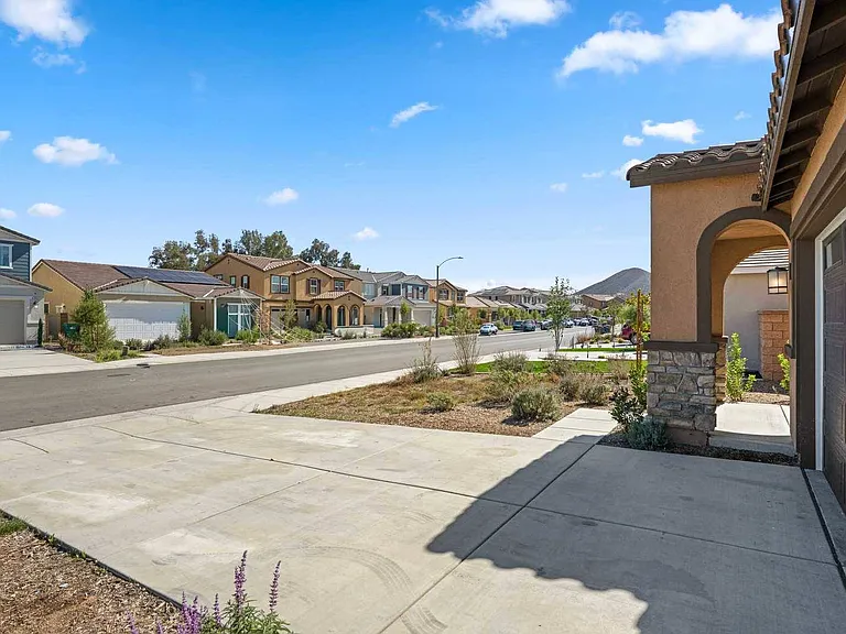 26877 Chance Dr — Photo 37