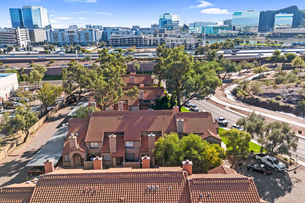 next background image