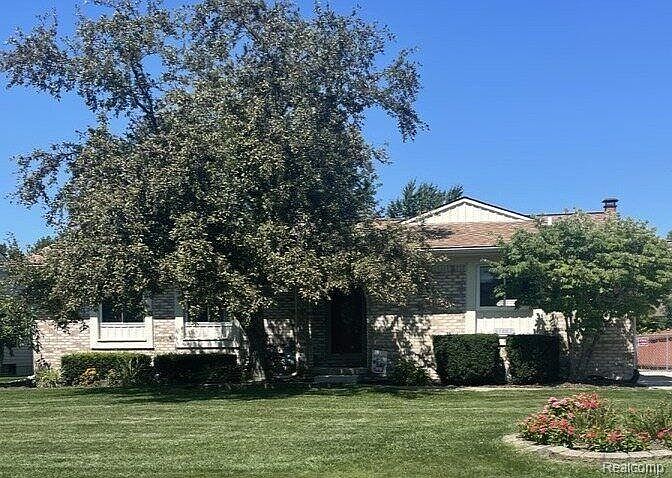 1st image of 43482 Lynnwood Ct
