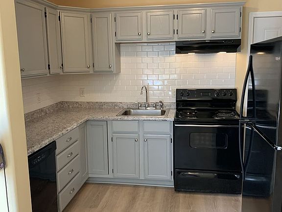 2nd image of 5527 Division St W #3C