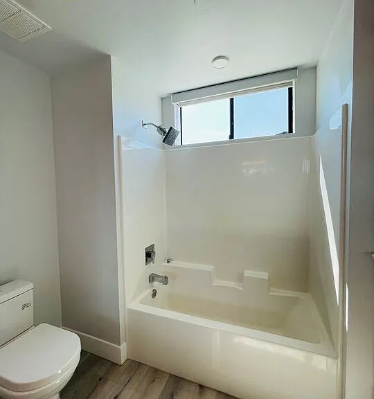 14612 Calvert St #401 — Photo 16