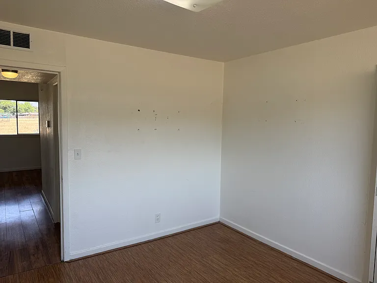 1313 Calaveras St #A — Photo 25