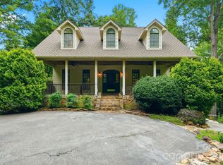 721 Canterbury Rd, Kings Mountain, NC 28086