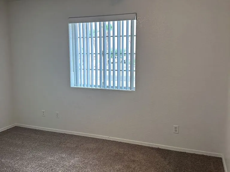 2870 Winterhaven Ct — Photo 25