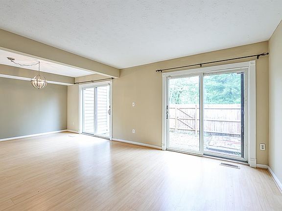 5th image of 9878 Timbers Dr