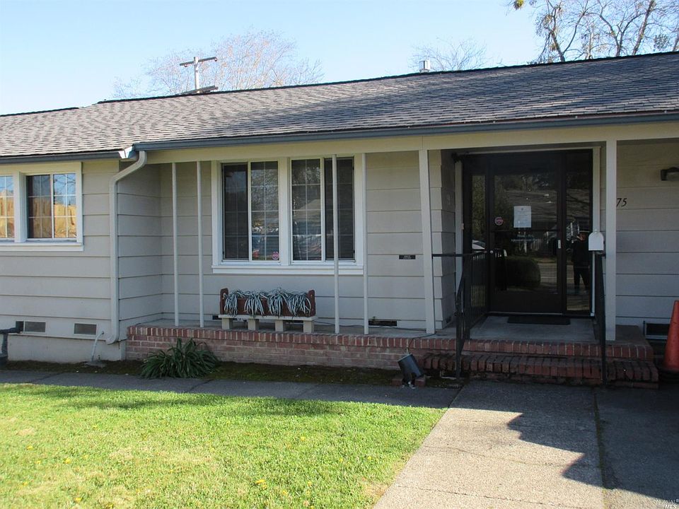 1st image of 275 W Gobbi St