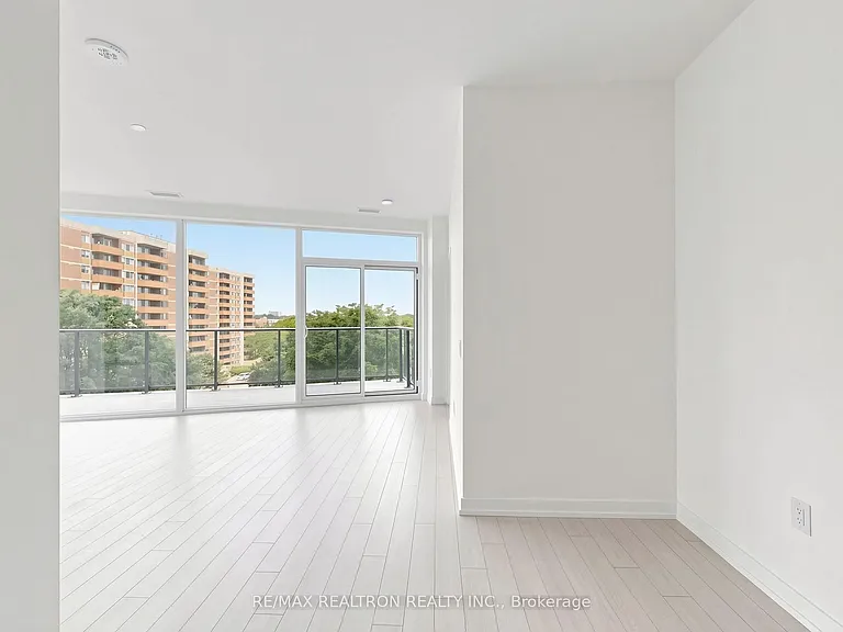 4010 Eglinton Ave W #702 — Photo 9