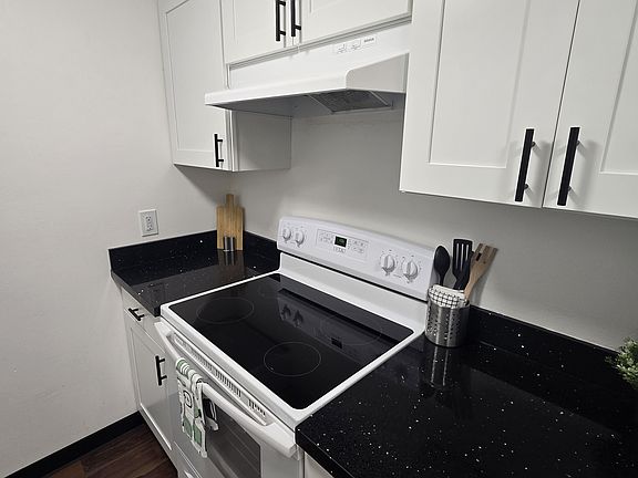 5th image of 2501 14th Ave W APT 1