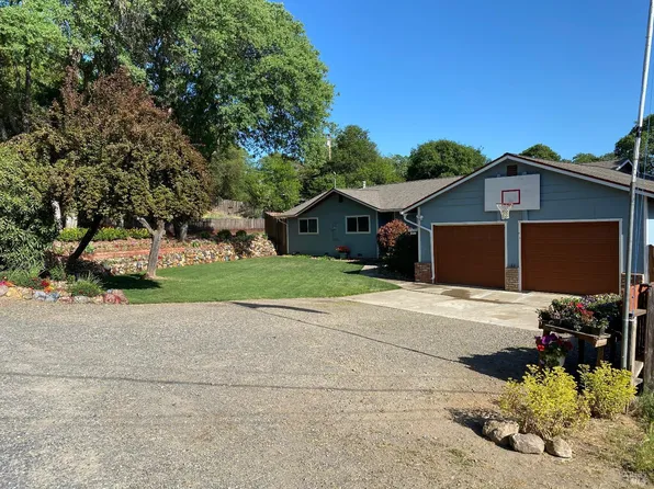 1725 E Madrone Drive, Ukiah, CA 95482