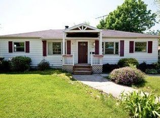 939 N Prairie Ave, Joliet, IL 60435