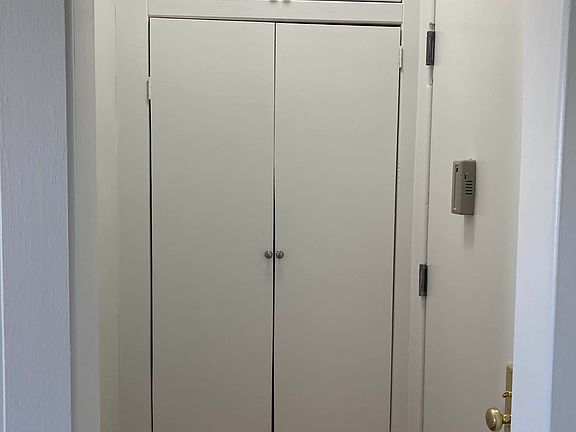 3rd image of 4215 34th Ave APT 4F
