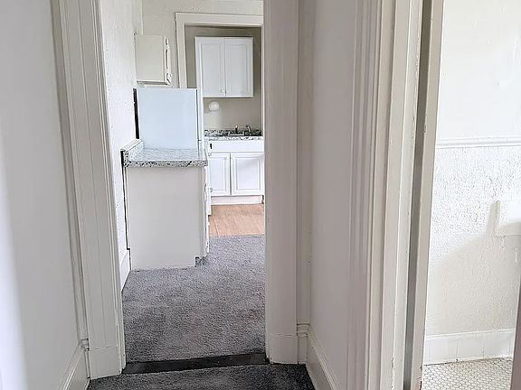 5th image of 33 Sherman St