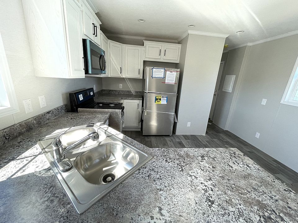1st image of 4925 Genesse St #396S
