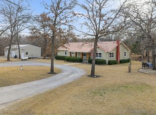 2584 Seminole Dr, Sulphur, OK 73086