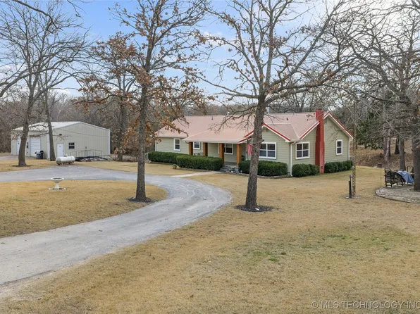 2584 Seminole Dr, Sulphur, OK 73086