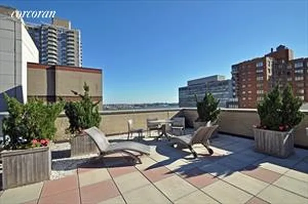Rented by Corcoran | media 5
