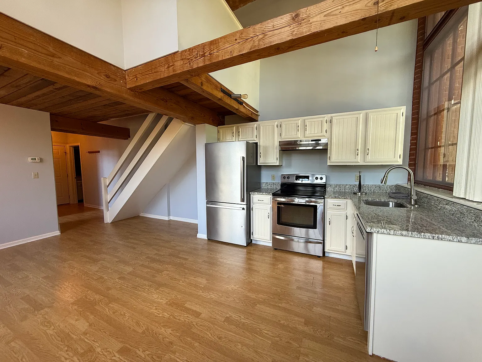 839 Main St — Photo 2