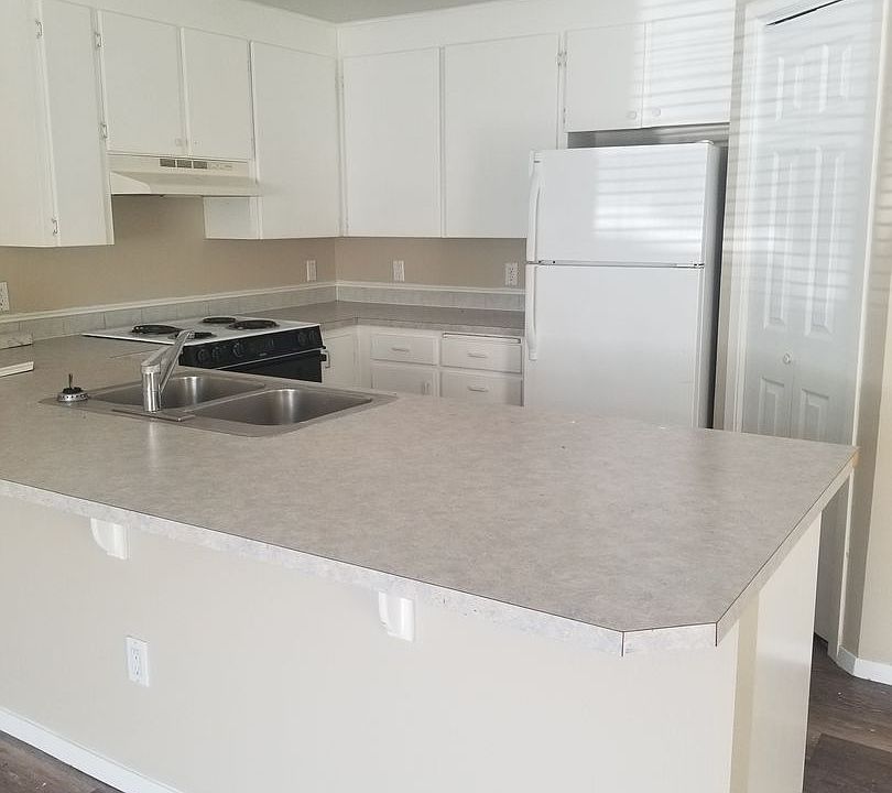 1st image of 3700 Fairbanks Ave #3711-1