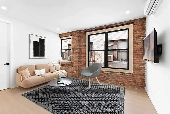 Rented by Fountain Realty Group | media 7