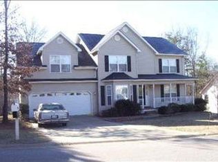 121 Oak Wind Cir, Greer, SC 29651